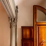 Santa Croce Exclusive